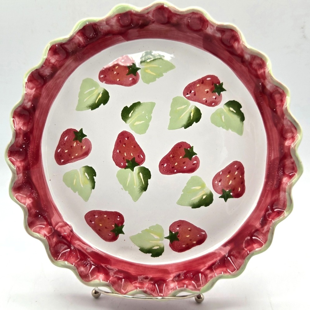 Mesa Intrernational Hungary Hand Painted Strawberry Stoneware 10" Pie Plate